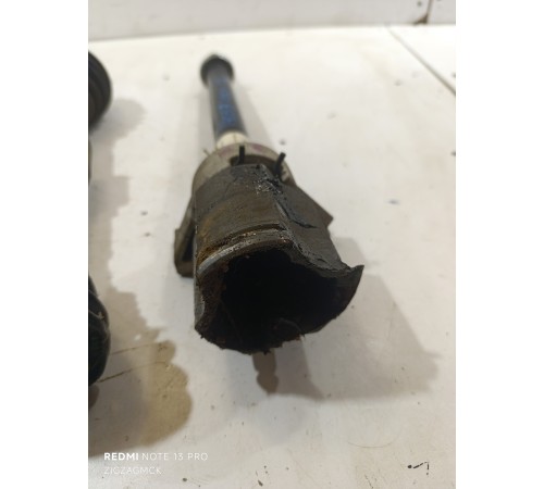 Полуось передняя правая