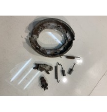 Тормозные колодки (задние)