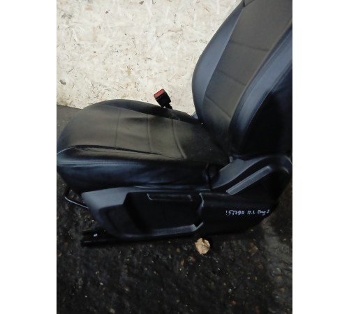 Сиденье переднее левое