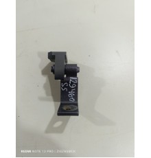 Петля двери задняя левая верхняя