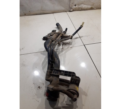 Горловина топливного бака