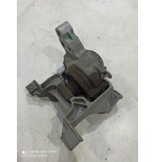 Опора двигателя (кронштейн)правая