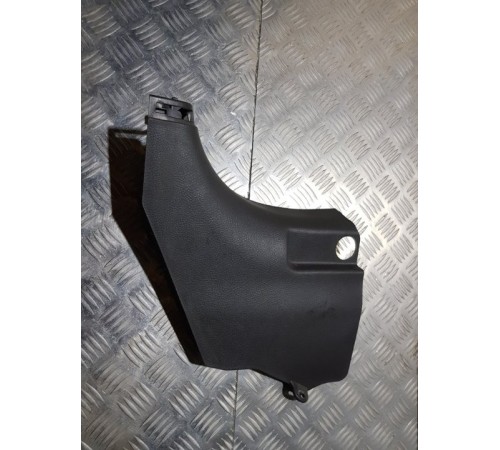 Накладка перед. лев.