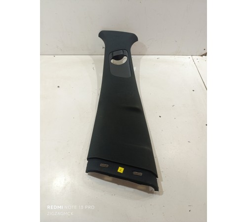 Обшивка центральной стойки верхняя левая