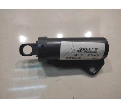 амортизатор крышки бардачка