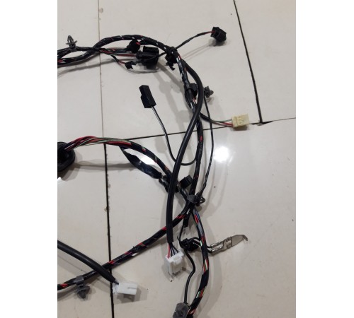 Электропроводка крышки багажника