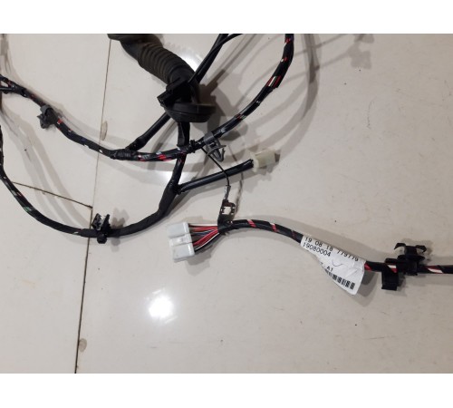 Электропроводка крышки багажника