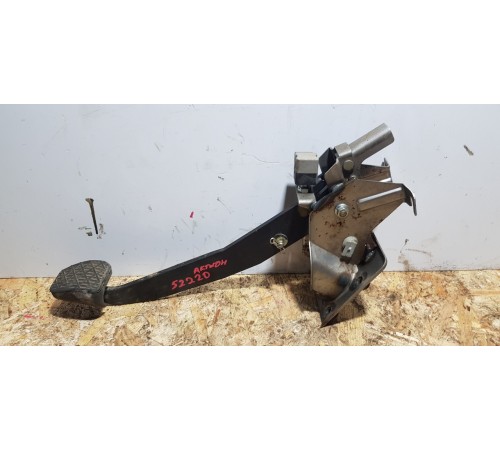 Педаль тормоза