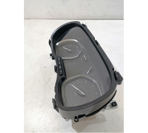 Панель приборов