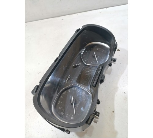 Панель приборов