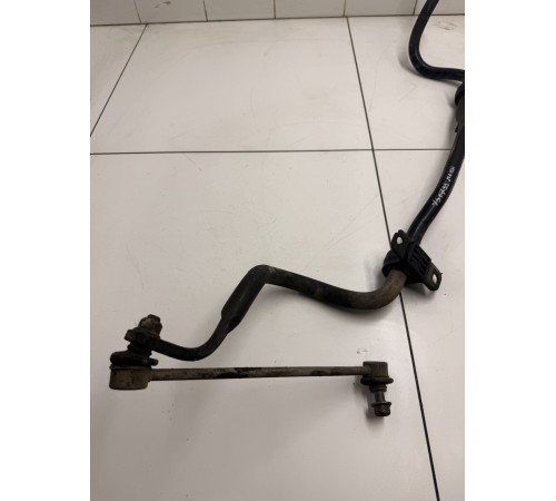 Стабилизатор передний