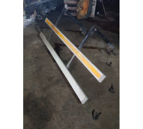 Решетка зашиты бака боковая правая