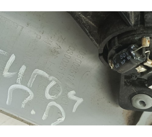 Обшивка стойки лобового стекла правая с динамиком