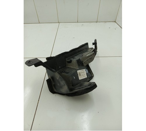 Дефлектор радиатора левый