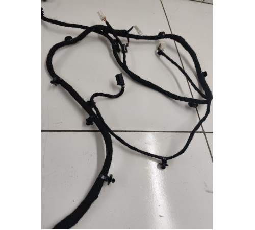 Электропроводка крышки багажника