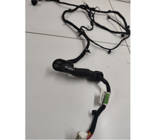 Электропроводка крышки багажника