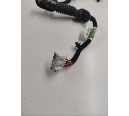 Электропроводка крышки багажника