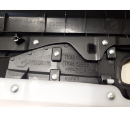 Обшивка двери (задняя, правая)