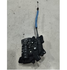 Моторчик доводчика крышки багажника