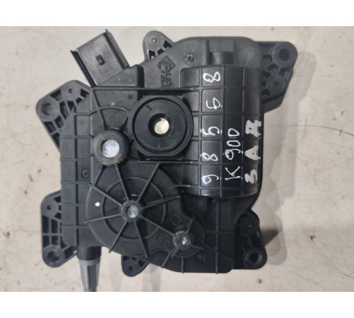 Моторчик доводчика крышки багажника