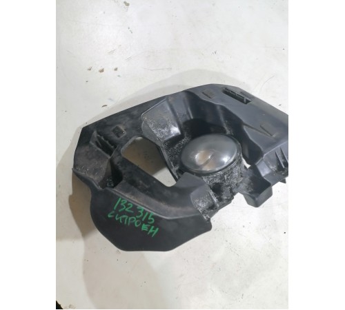 Противотуманка с накладкой левая