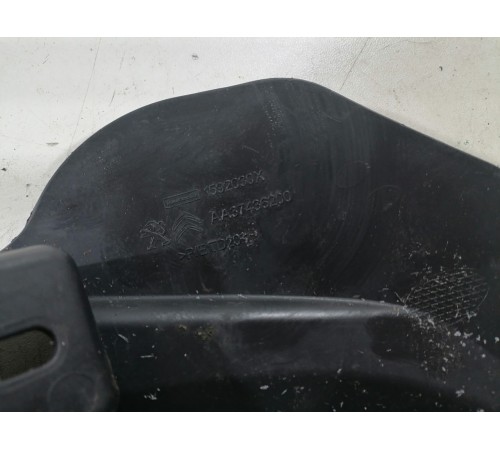 Противотуманка с накладкой левая