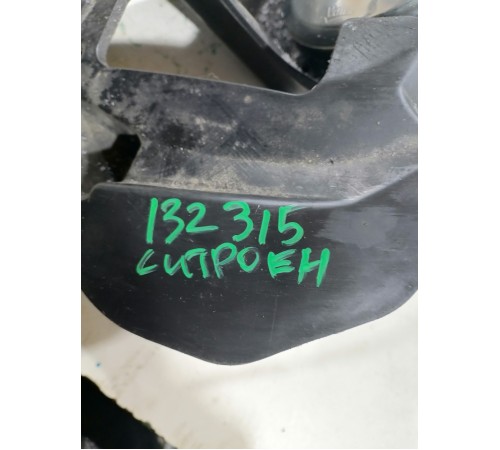 Противотуманка с накладкой левая