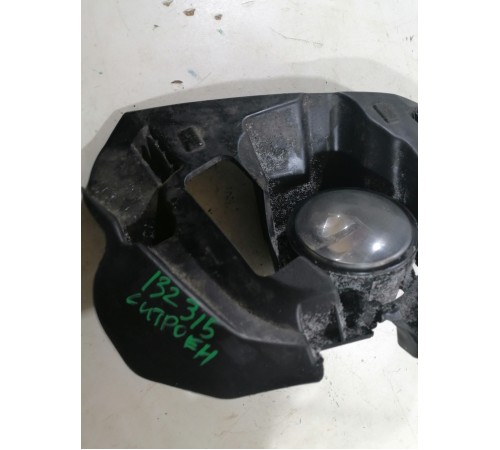 Противотуманка с накладкой левая