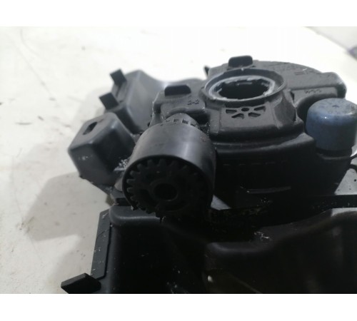 Противотуманка с накладкой левая