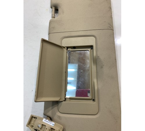 Козырёк солнщезащитный