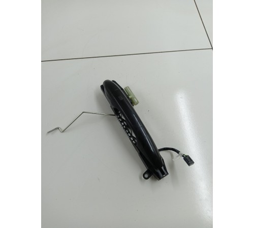 Ручка двери передняя правая (наружная)