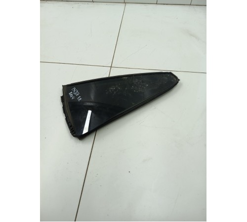 Стекло заднее правое