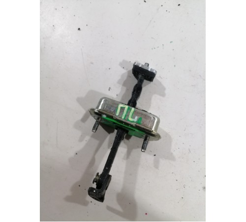 Ограничитель двери передний левый