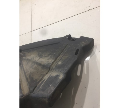 Защита днища (задняя, правая)