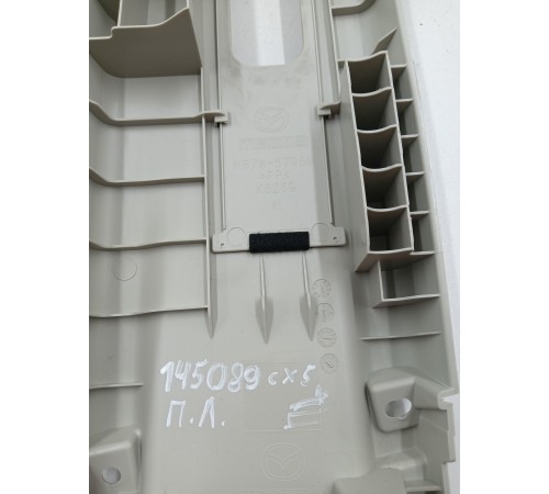 Обшивка центральной стойки (левая верхняя)