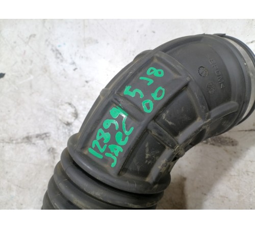 Патрубок воздушного фильтра