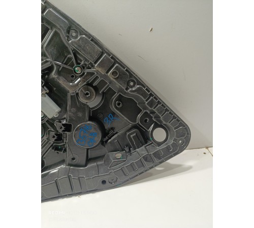 Стеклоподьемник задний правый с моторчиком