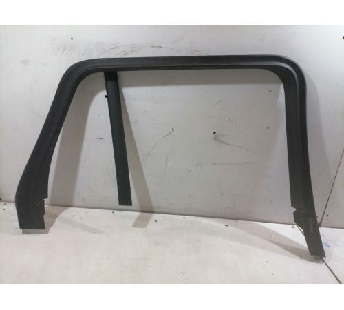 Накладка двери задняя левая