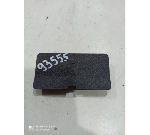 Заглушка обшивки багажника