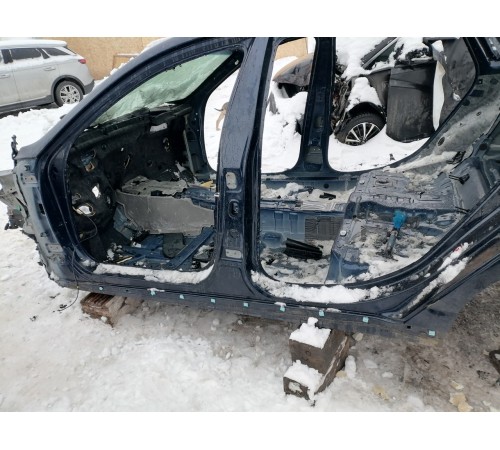 Порог со стойкой левый