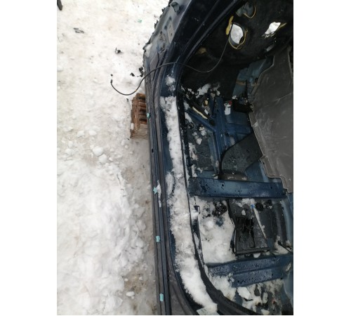 Порог со стойкой левый