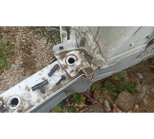 Лонжерон(четверть) передний правый