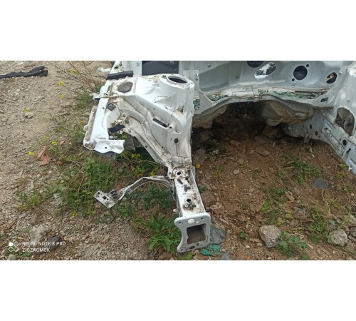 Лонжерон(четверть) передний правый