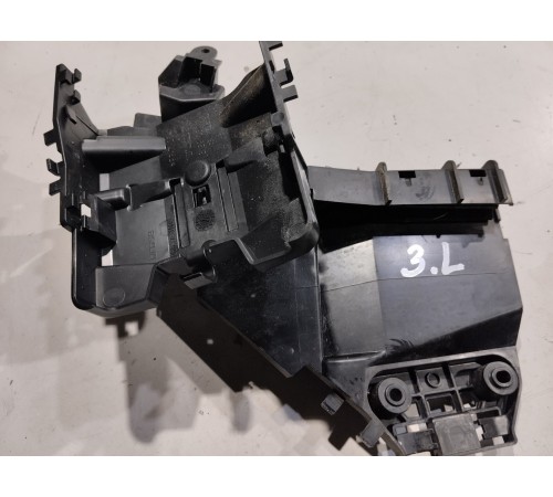 Кронштейн(крепление) замка двери задний левый