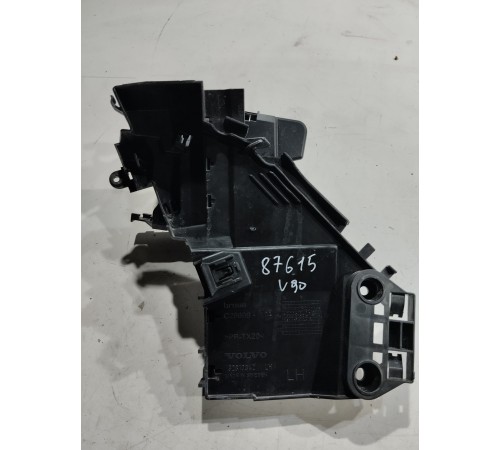 Кронштейн(крепление) замка двери задний левый