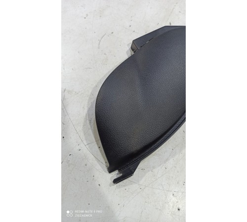 Накладка центральной консоли левая