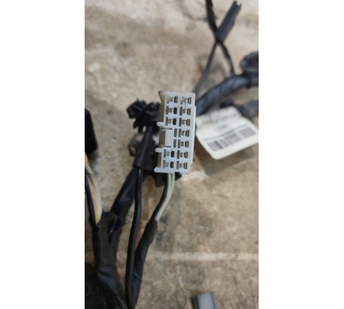 Электропроводка крышки багажника