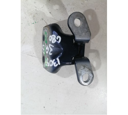 Петля двери задняя правая верхняя