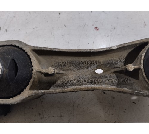 Подушка крепления двигателя