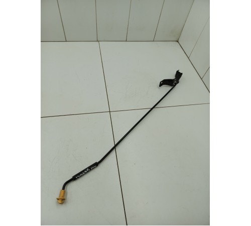 Держатель капота